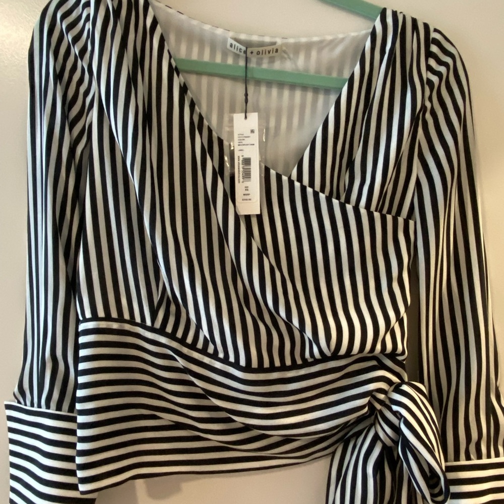 Alice + Olivia NWT Alba Top XS